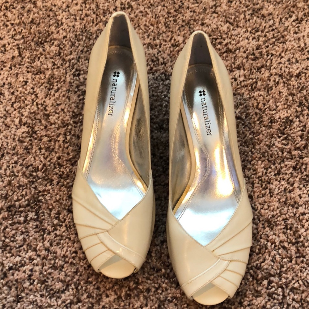Peep-toe Heels